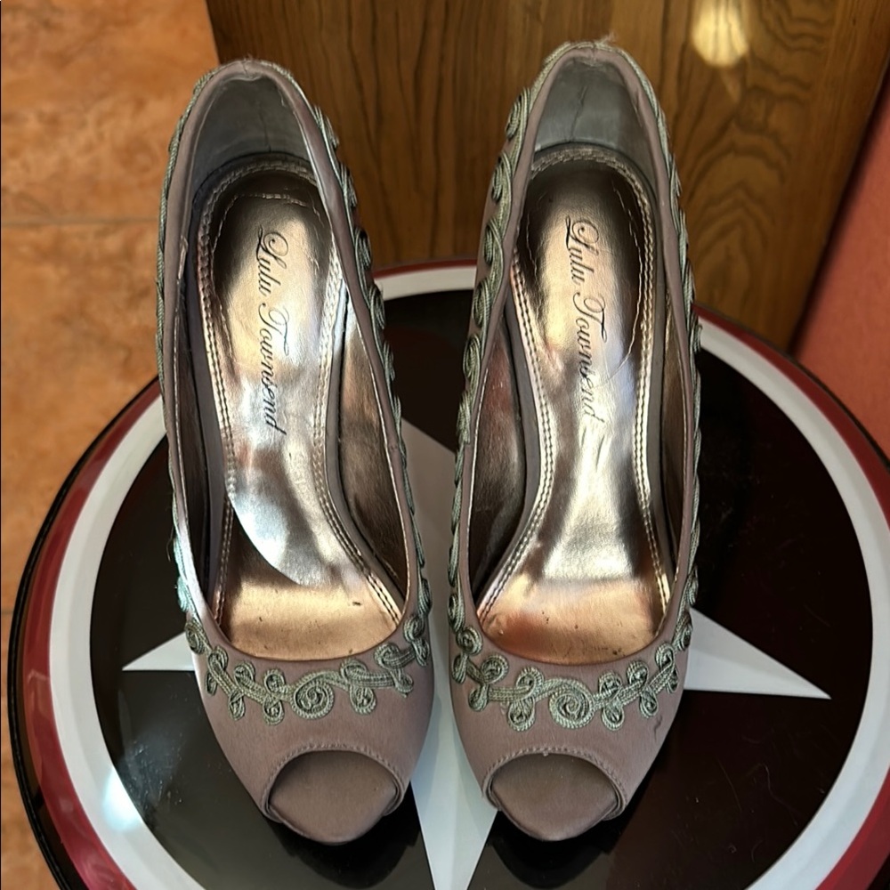 Lulu Townsend Taupe Heels